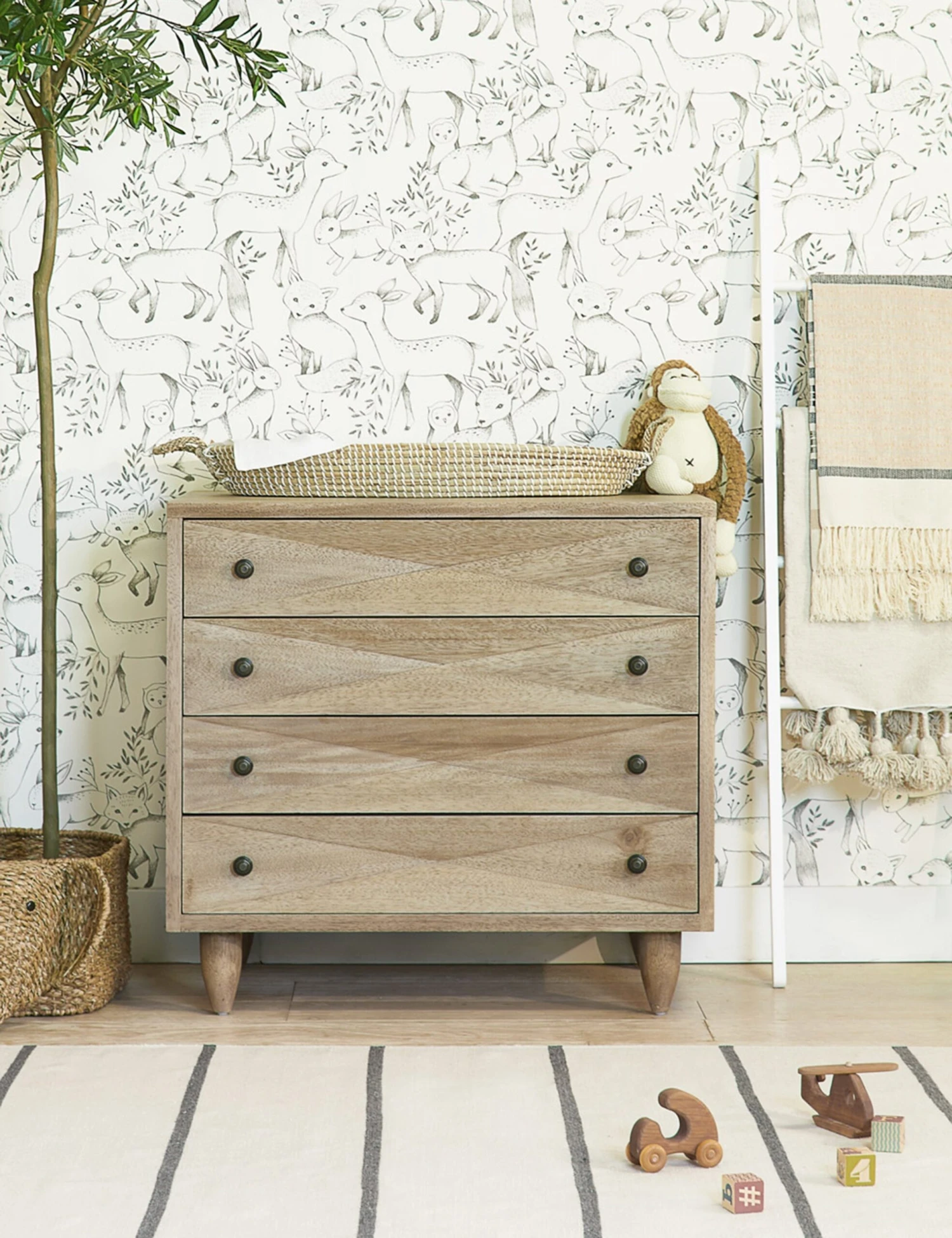Sen 4-Drawer Dresser - Image 5