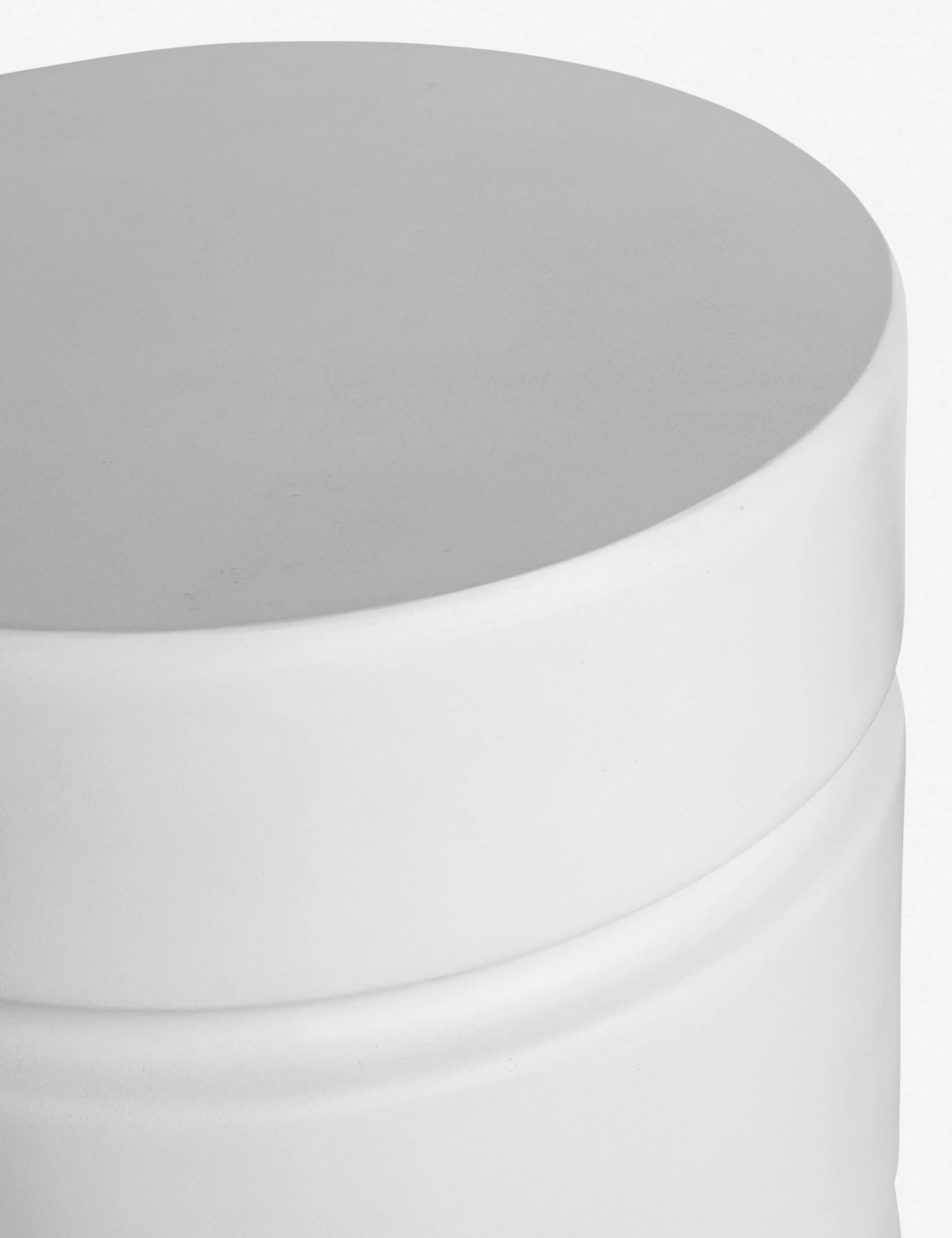 Marke Indoor / Outdoor Round Side Table - Image 2